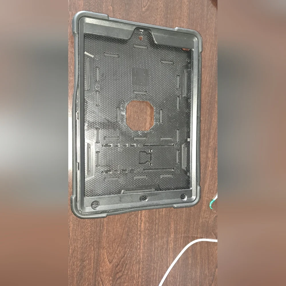 Ipad case holder (9th generation)